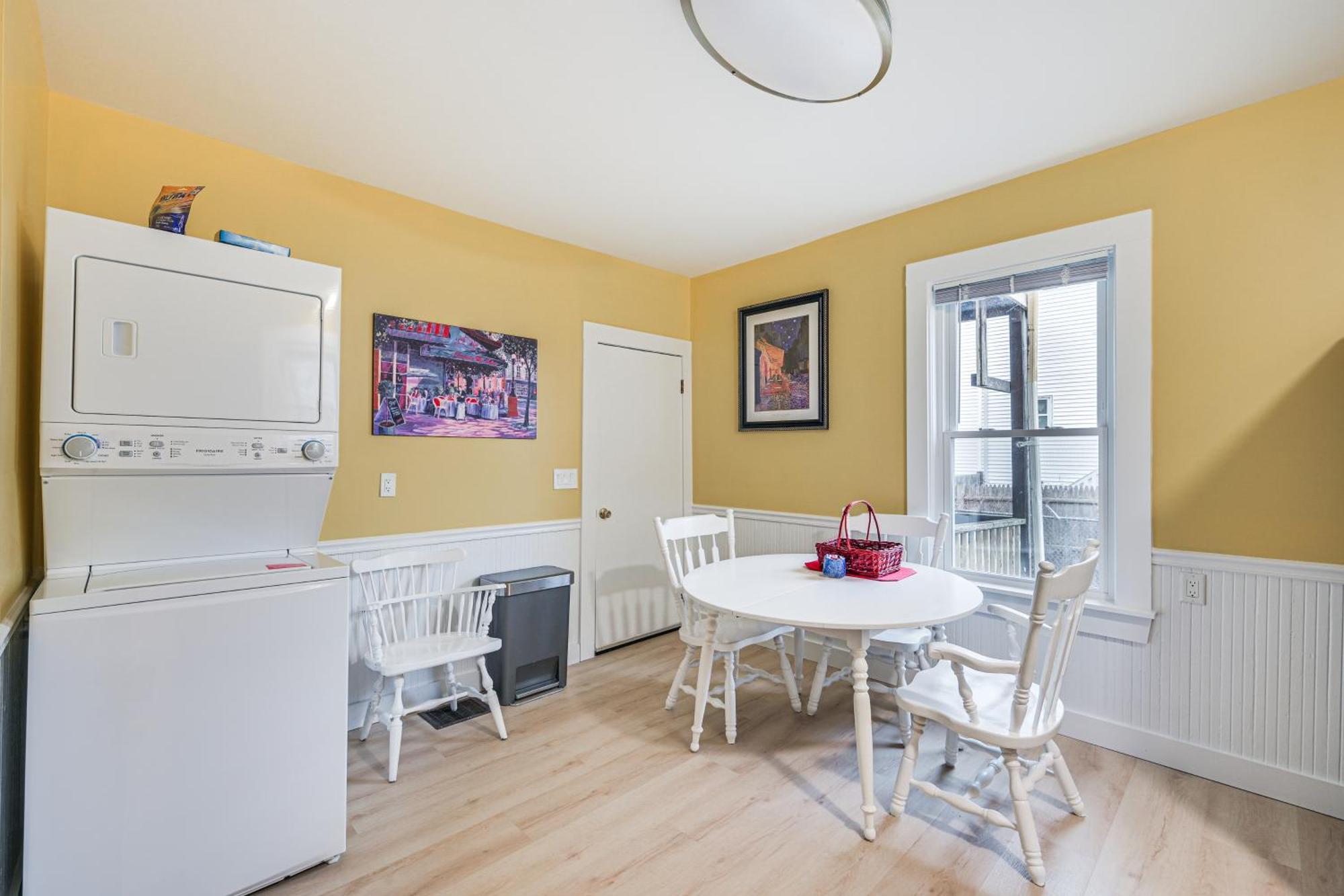 Medford Apartment Rental, 5 Mi To Downtown Boston Exterior photo